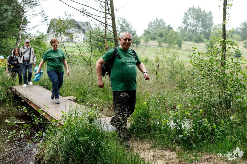 Wspólnie wyruszyli na Piekielny Szlak, by zobaczyć ślady dinozaurów [fotorelacja]