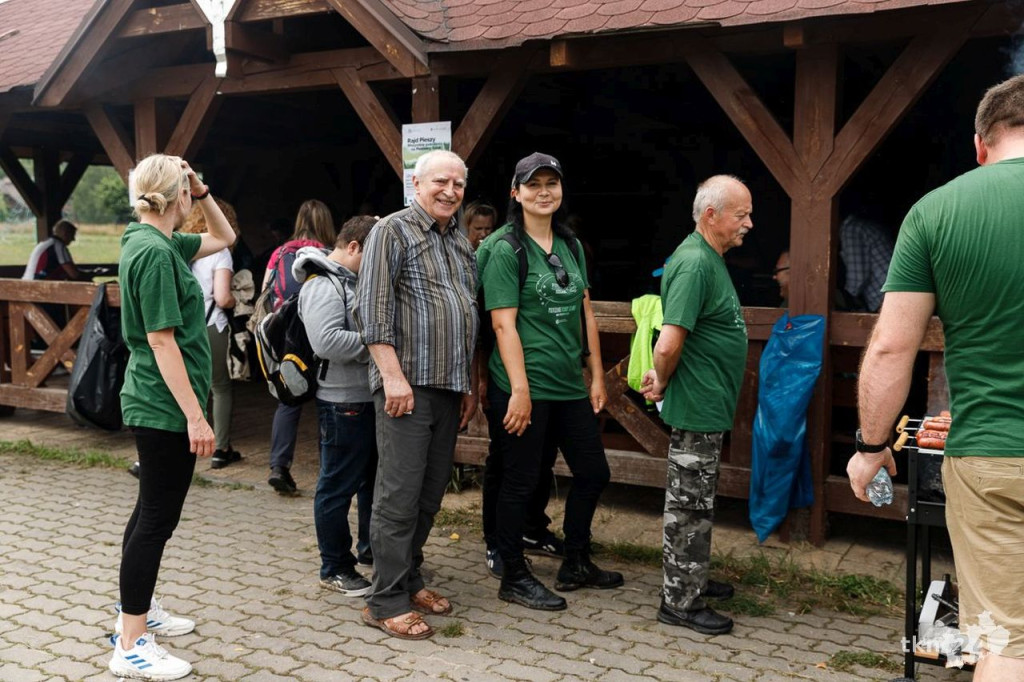Wspólnie wyruszyli na Piekielny Szlak, by zobaczyć ślady dinozaurów [fotorelacja]