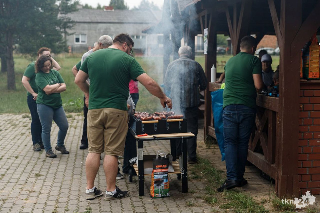 Wspólnie wyruszyli na Piekielny Szlak, by zobaczyć ślady dinozaurów [fotorelacja]