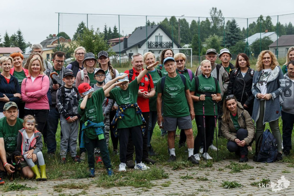 Wspólnie wyruszyli na Piekielny Szlak, by zobaczyć ślady dinozaurów [fotorelacja]