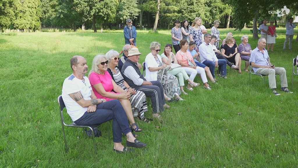 Końskie: Robert Bodzioch zagrał na trawie [wideo, zdjęcia]