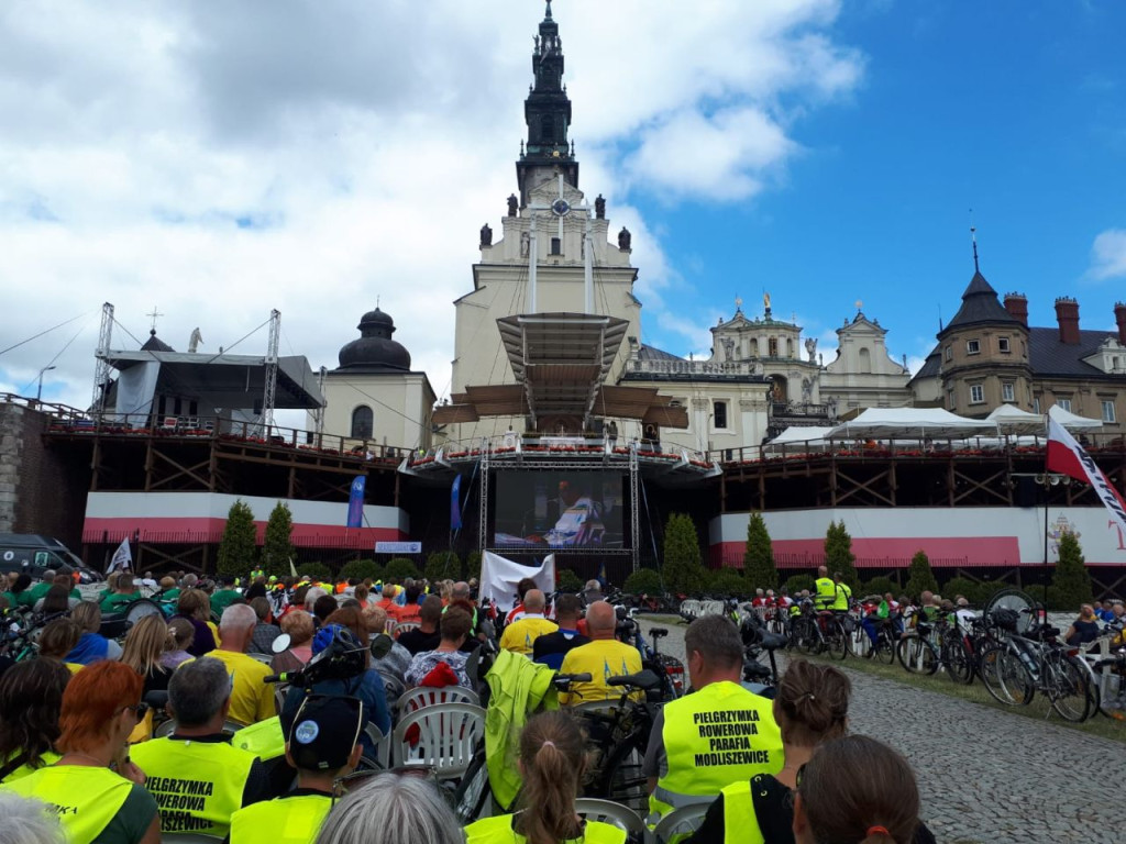 Po raz czwarty pojechali rowerami na Jasną Górę z Modliszewic [zdjęcia]