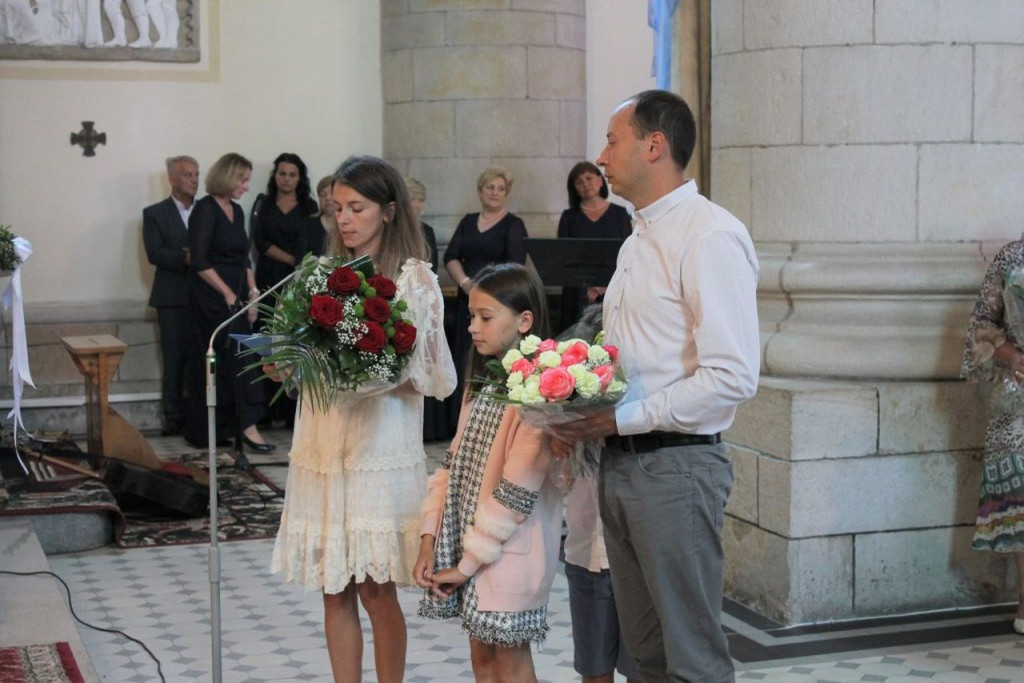 Wierni z Miedzierzy powitali nowego proboszcza i wikariusza [zdjęcia]