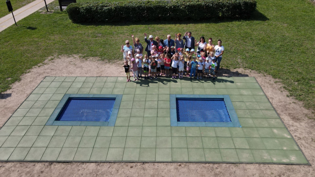 Przedszkolaki zainaugurowały działanie trampolin w Jordanie [wideo, zdjęcia]