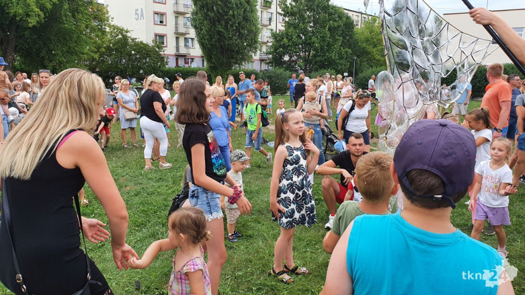 Kolorowo w Końskich! Świetna zabawa podczas festiwali baniek i kolorów [wideo, zdjęcia]