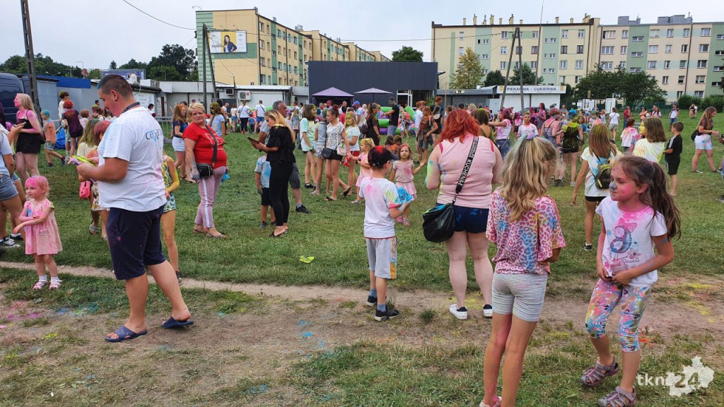 Kolorowo w Końskich! Świetna zabawa podczas festiwali baniek i kolorów [wideo, zdjęcia]