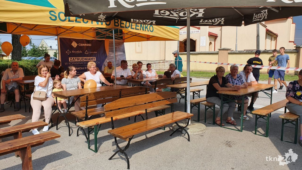 Wiele atrakcji dla osób w każdym wieku podczas festynu w Bedlnie [wideo, zdjęcia]