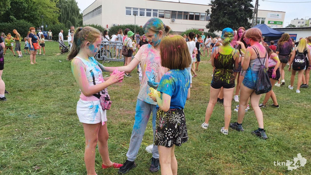 Kolorowo w Końskich! Świetna zabawa podczas festiwali baniek i kolorów [wideo, zdjęcia]