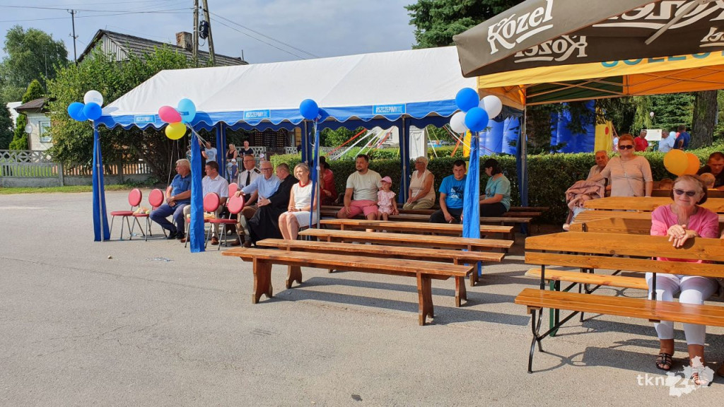 Wiele atrakcji dla osób w każdym wieku podczas festynu w Bedlnie [wideo, zdjęcia]