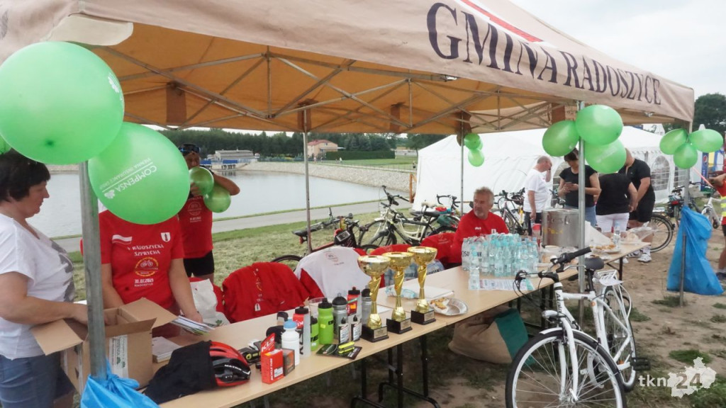 Ponad 70 cyklistów wyruszyło na V Radoszycką Szprychę [wideo, zdjęcia]
