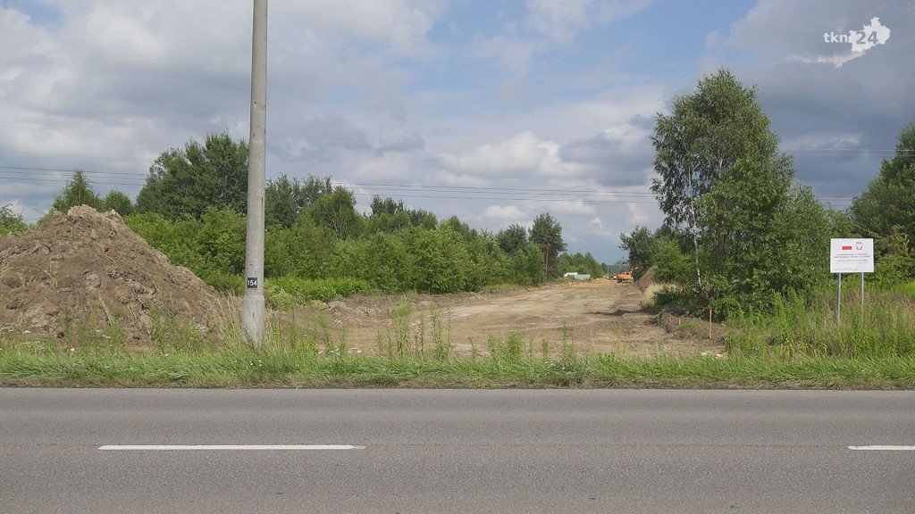 Końskie: Trwa budowa ulicy Hutniczej na terenach inwestycyjnych [wideo, zdjęcia]