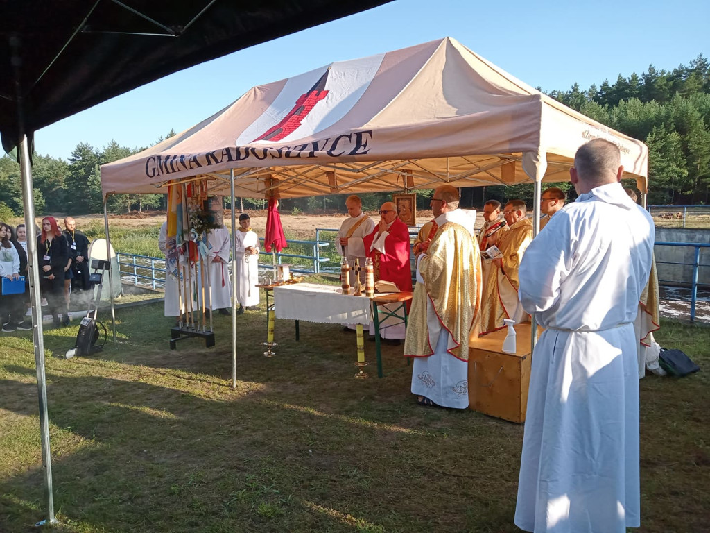 Nasi na pątniczym szlaku. Fotorelacja z pierwszego dnia wędrówki
