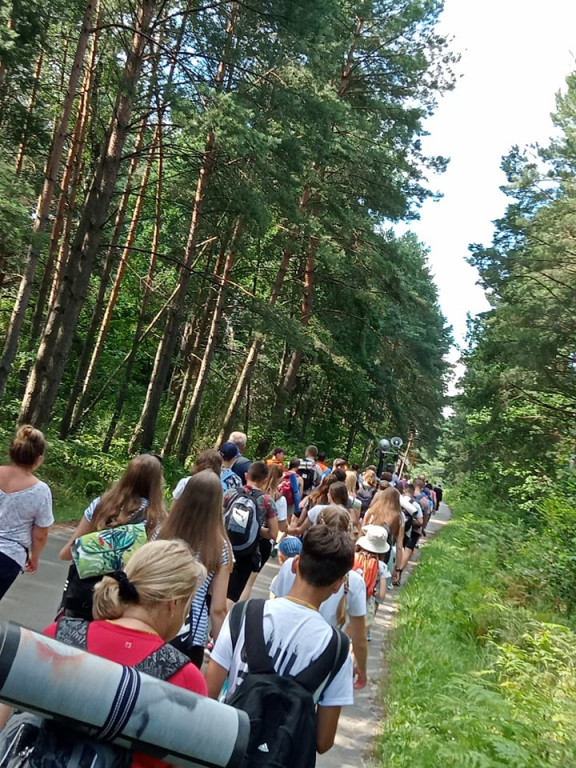 Nasi na pątniczym szlaku. Fotorelacja z pierwszego dnia wędrówki