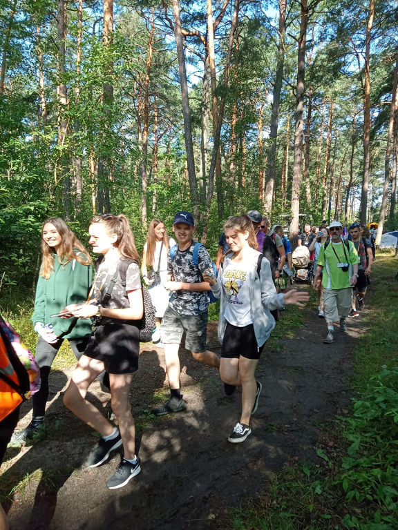 Nasi na pątniczym szlaku. Fotorelacja z pierwszego dnia wędrówki
