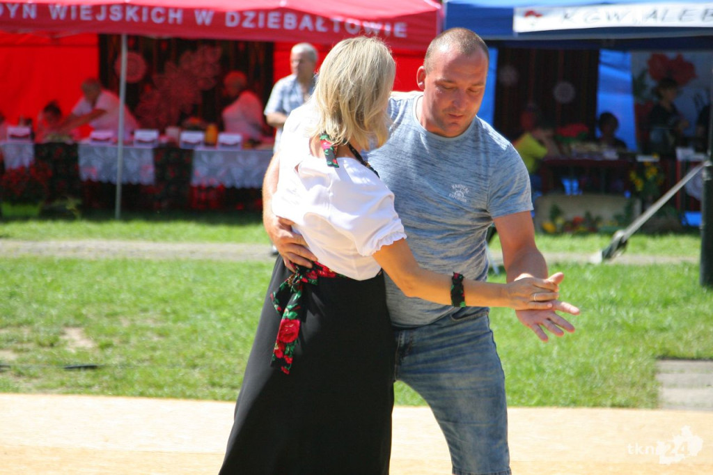 WIDEO: Niedziela na ludowo w koneckim parku [fotogaleria]