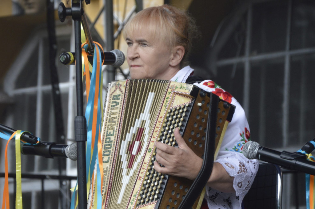WIDEO: Niedziela na ludowo w koneckim parku [fotogaleria]