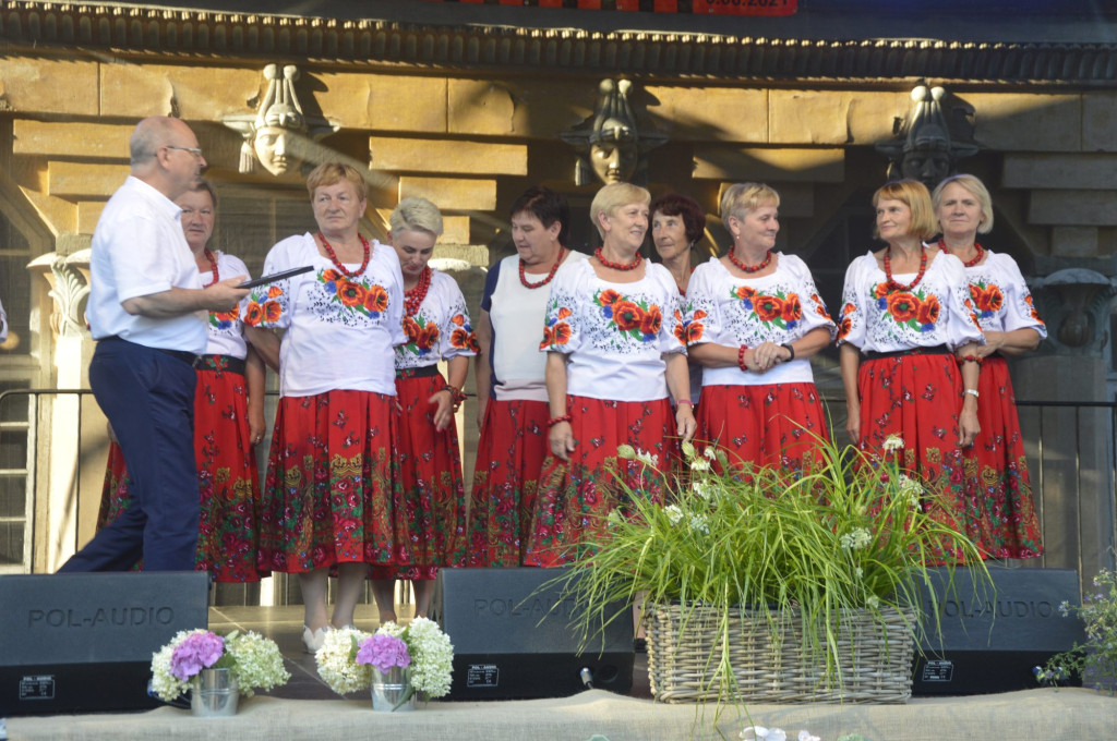 WIDEO: Niedziela na ludowo w koneckim parku [fotogaleria]