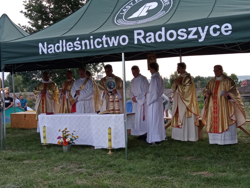 Pielgrzymi dziś wędrowali przez trzy diecezje [fotorelacja]