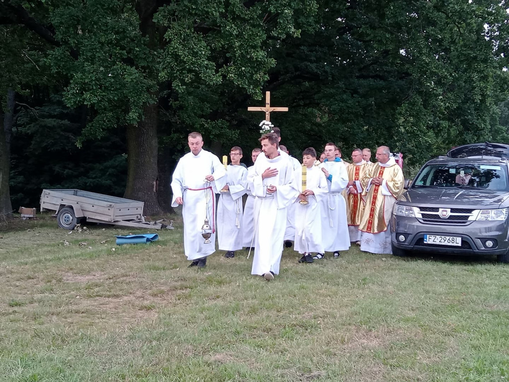 Pielgrzymi dziś wędrowali przez trzy diecezje [fotorelacja]