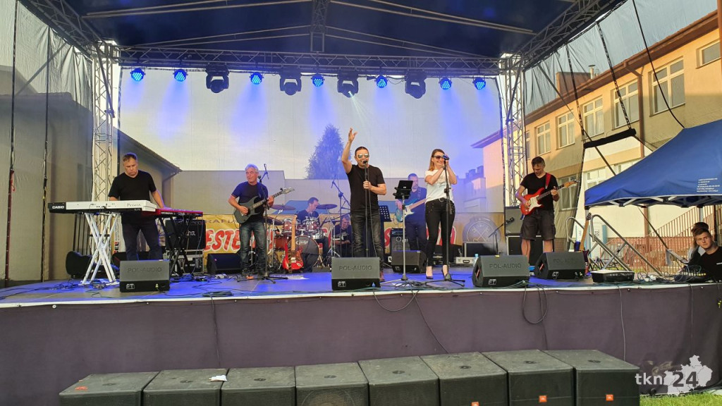 Festyn św. Rocha w Gowarczowie z koncertem `Extazy` [wideo, zdjęcia]