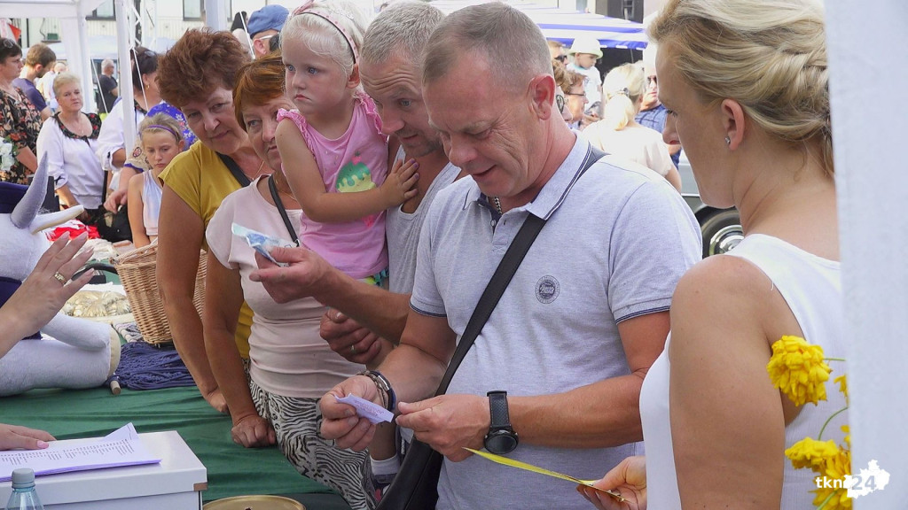`Mejk` gwiazdą charytatywnego festynu dla Sławka w Mninie [wideo, zdjęcia]