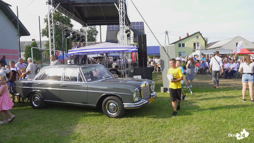 `Mejk` gwiazdą charytatywnego festynu dla Sławka w Mninie [wideo, zdjęcia]