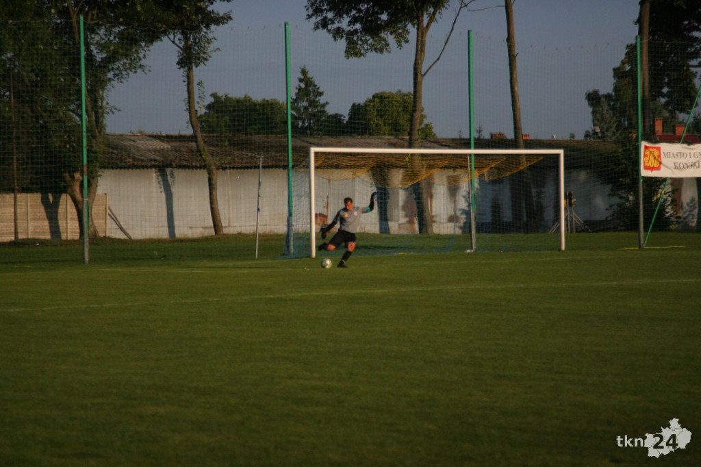 Neptun remisuje z Klimontowianką Klimontów [wideo, zdjęcia]