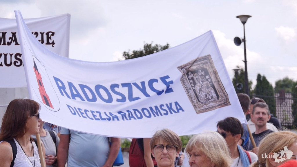 Pielgrzymi z Radoszyc po raz 171. idą na Jasną Górę! [wideo, zdjęcia]