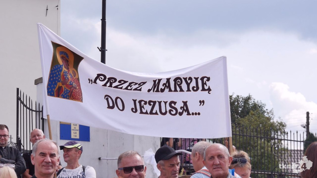 Pielgrzymi z Radoszyc po raz 171. idą na Jasną Górę! [wideo, zdjęcia]