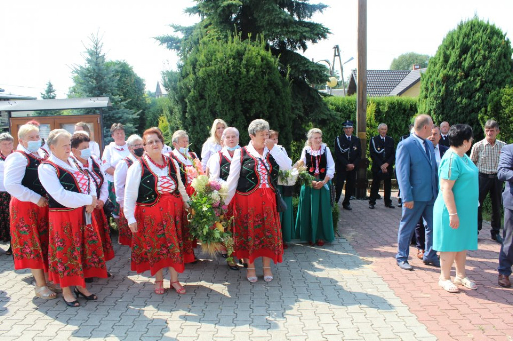 Wieńce z Pijanowa i Wólki najładniejsze na gminnych dożynkach