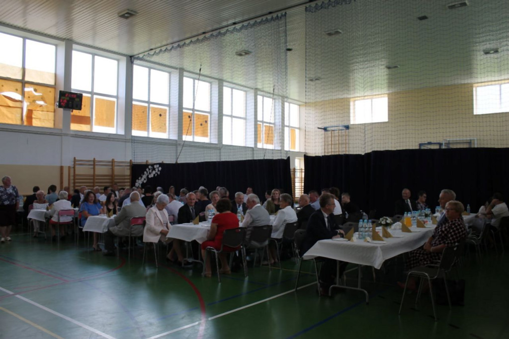 Smyków: Szesnaście par obchodziło 50-lecie pożycia małżeńskiego [zdjęcia]