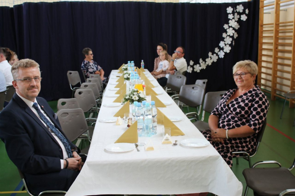 Smyków: Szesnaście par obchodziło 50-lecie pożycia małżeńskiego [zdjęcia]