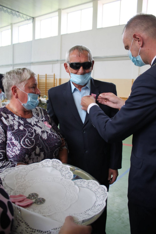 Smyków: Szesnaście par obchodziło 50-lecie pożycia małżeńskiego [zdjęcia]