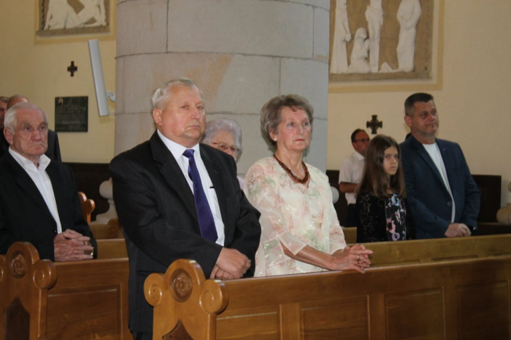 Smyków: Szesnaście par obchodziło 50-lecie pożycia małżeńskiego [zdjęcia]