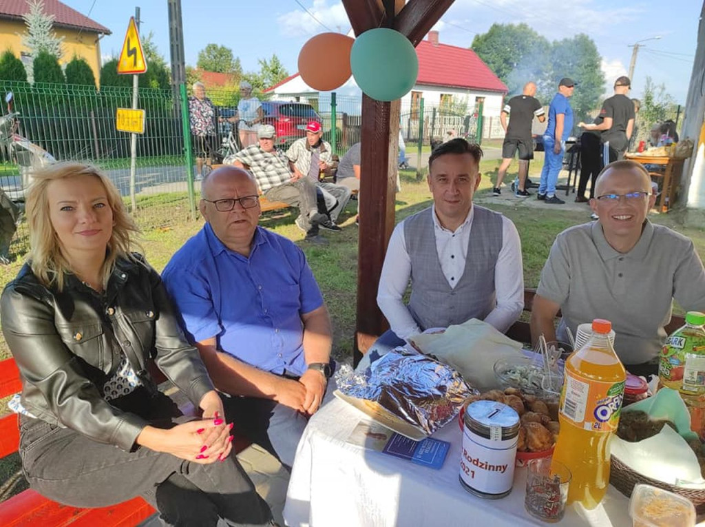 Pikniki w Wielkiej Wsi i Wólce Zychowej świetnymi wydarzeniami integracyjnymi [zdjęcia]
