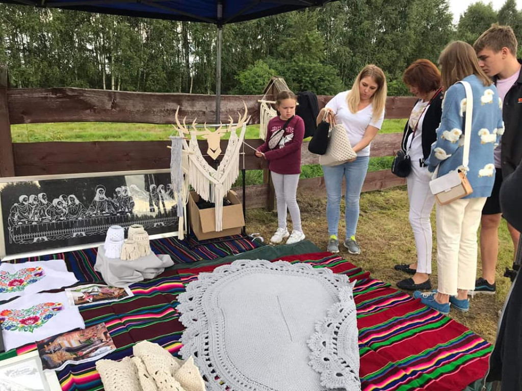Pierwsze takie `Spotkanie z rękodziełem` w Cisowniku [zdjęcia]