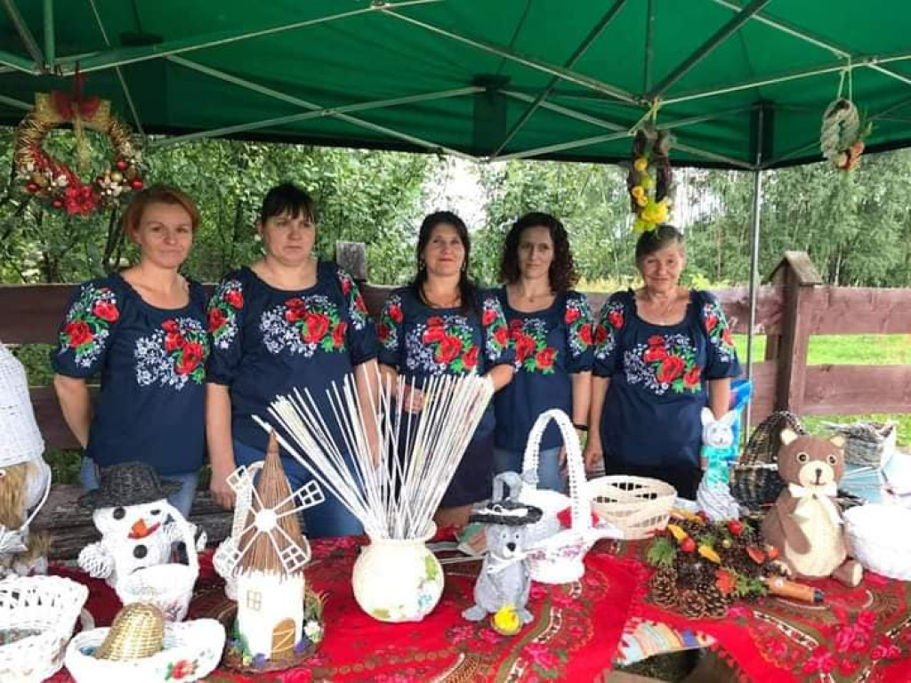 Pierwsze takie `Spotkanie z rękodziełem` w Cisowniku [zdjęcia]