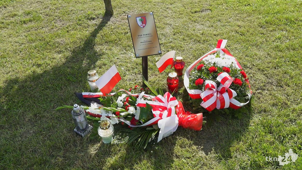 Patriotyczne spotkanie na Alejach Katyńskich. To początek `Koneckiego Września` [wideo, zdjęcia]