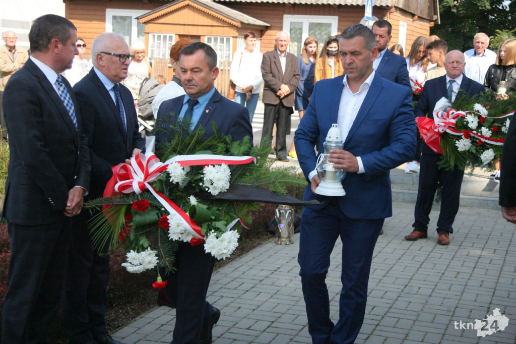 Społeczność Kazanowa pamięta o swoich bohaterach [wideo, zdjęcia]