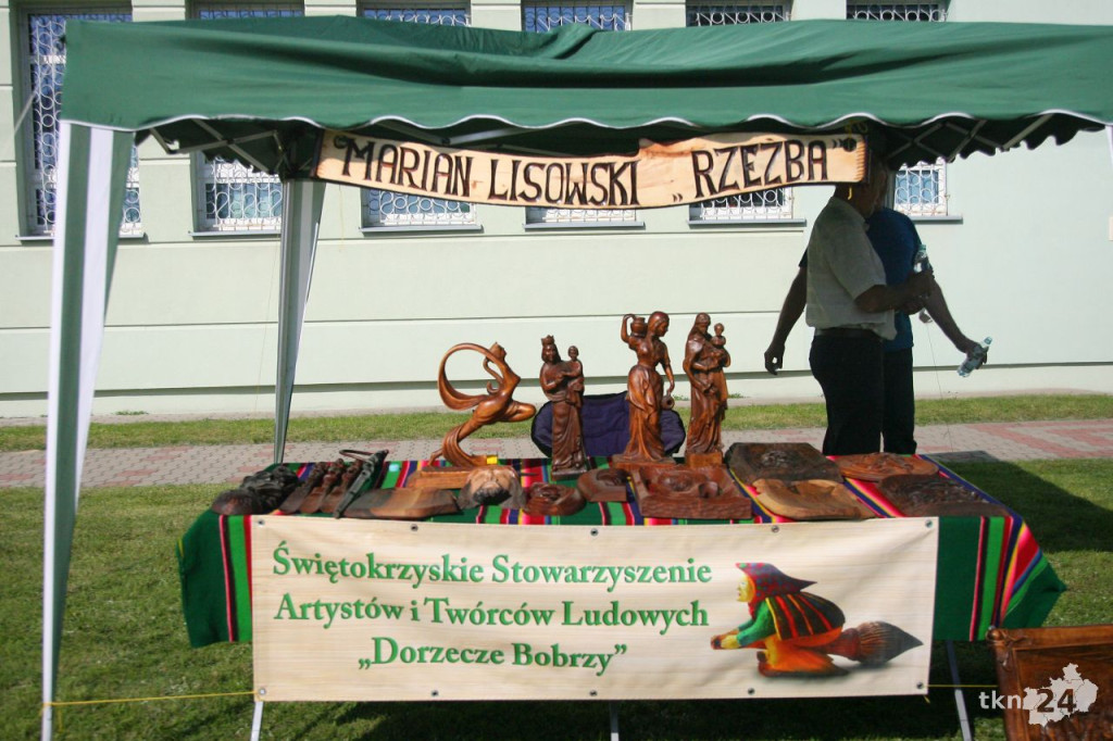 Tradycyjnie i rozrywkowo podczas powiatowych dożynek [wideo, zdjęcia]