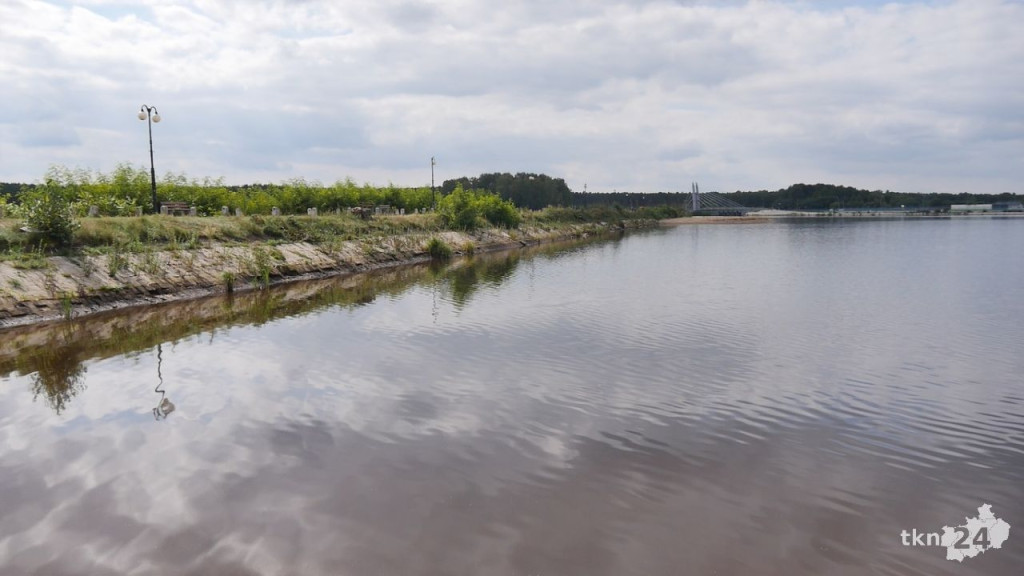 Woda spływa z Sielpi. To zapowiedź wielkich zmian [wideo, zdjęcia]