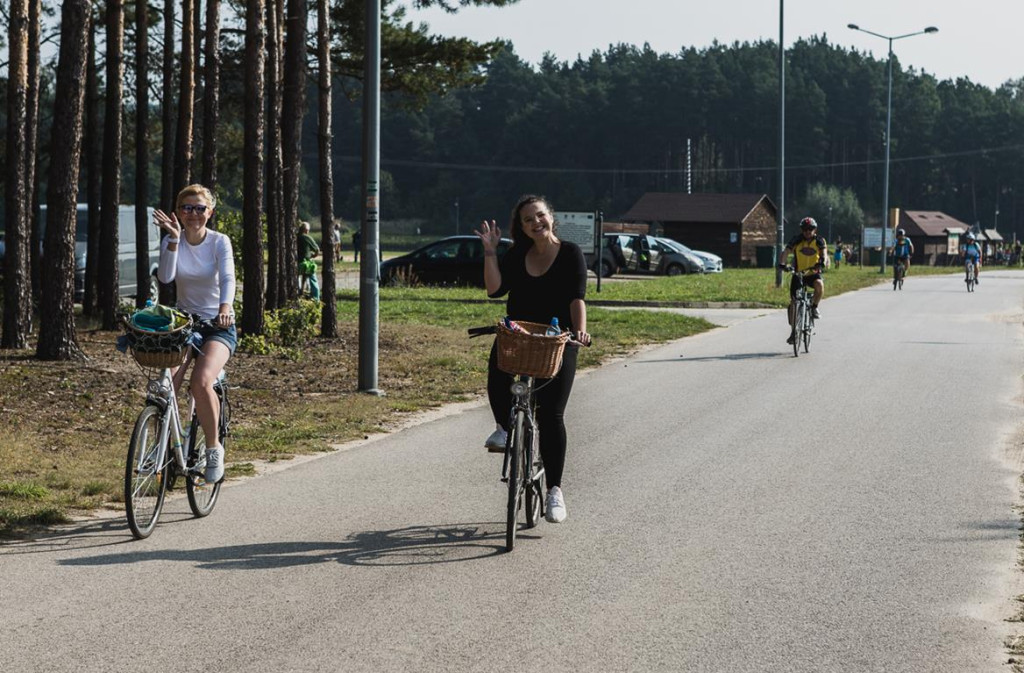 Mieszkańcy powiatu skarżyskiego i koneckiego na rowerowym szlaku [zdjęcia]