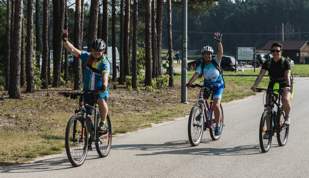 Mieszkańcy powiatu skarżyskiego i koneckiego na rowerowym szlaku [zdjęcia]
