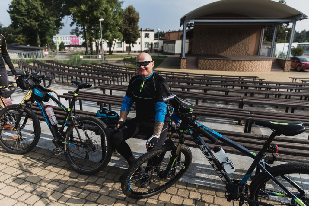 Mieszkańcy powiatu skarżyskiego i koneckiego na rowerowym szlaku [zdjęcia]