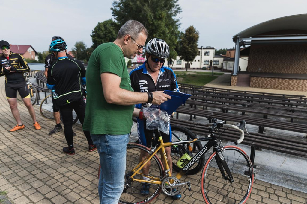 Mieszkańcy powiatu skarżyskiego i koneckiego na rowerowym szlaku [zdjęcia]