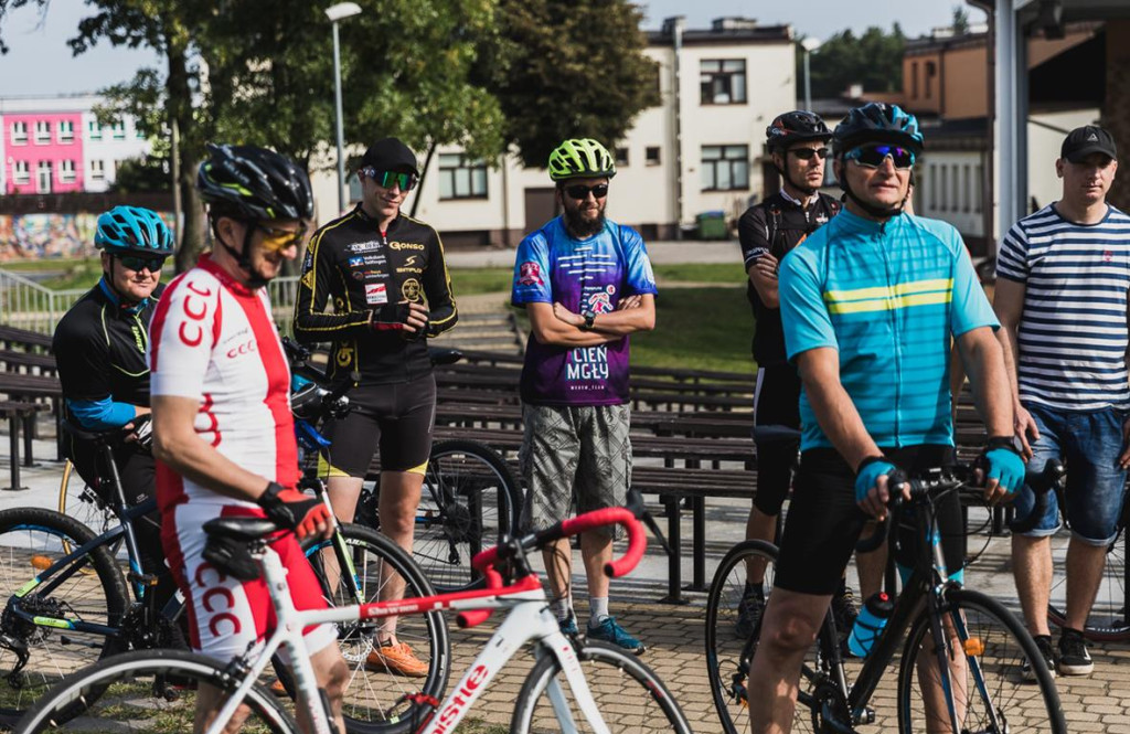 Mieszkańcy powiatu skarżyskiego i koneckiego na rowerowym szlaku [zdjęcia]