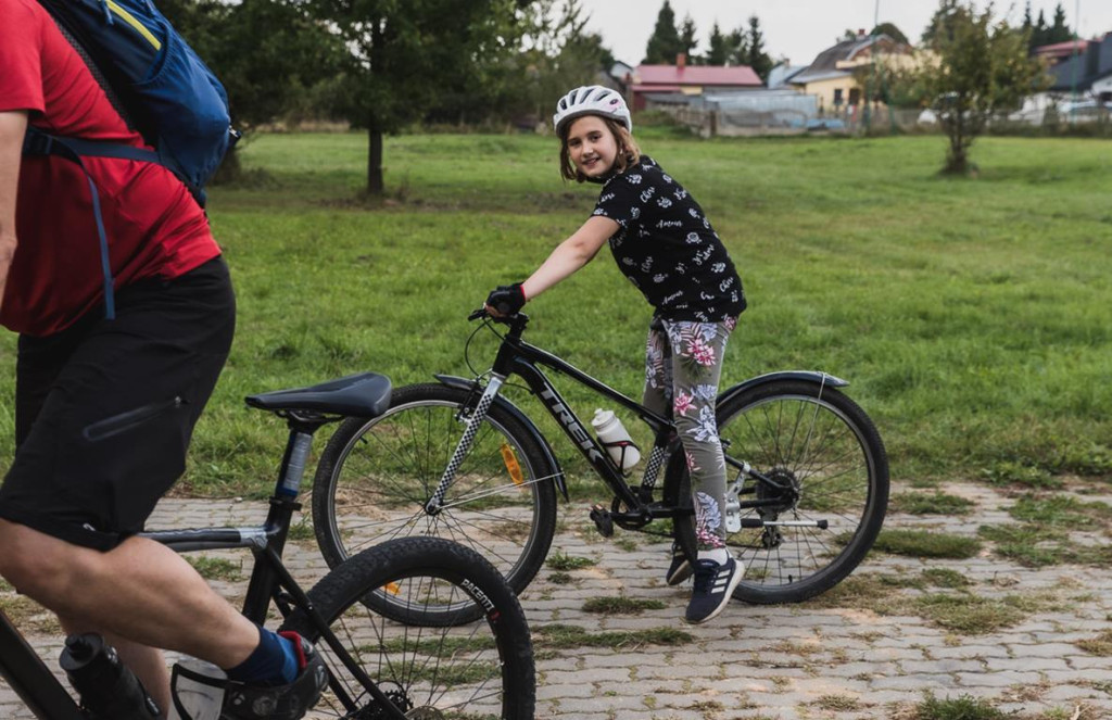 Mieszkańcy powiatu skarżyskiego i koneckiego na rowerowym szlaku [zdjęcia]