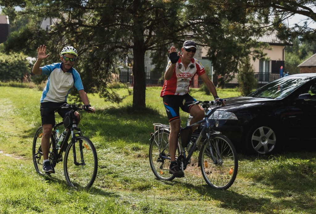 Mieszkańcy powiatu skarżyskiego i koneckiego na rowerowym szlaku [zdjęcia]
