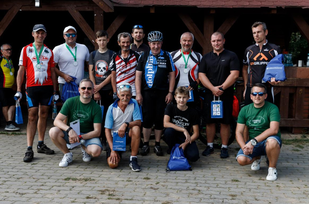 Mieszkańcy powiatu skarżyskiego i koneckiego na rowerowym szlaku [zdjęcia]