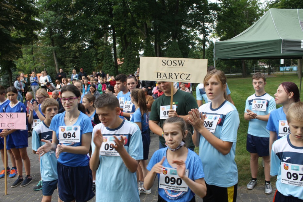 Sportowa rywalizacja w SOSW w Baryczy [zdjęcia]